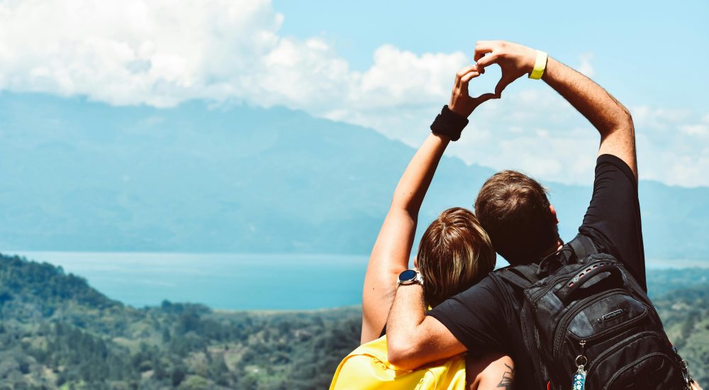 7 Pasos para Convertirte en Irresistible para Él con los Amarres De Amor de Mariela Gauna